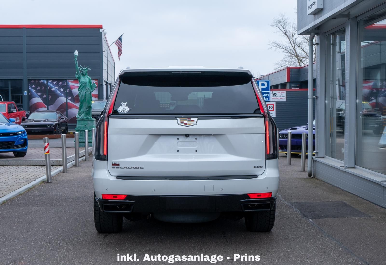 Cadillac Escalade 6,2l Sport Platinum,Nachtsicht,Luft,LPG