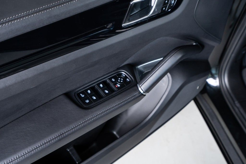 Porsche Cayenne Turbo S E-Hybrid Top Zustand