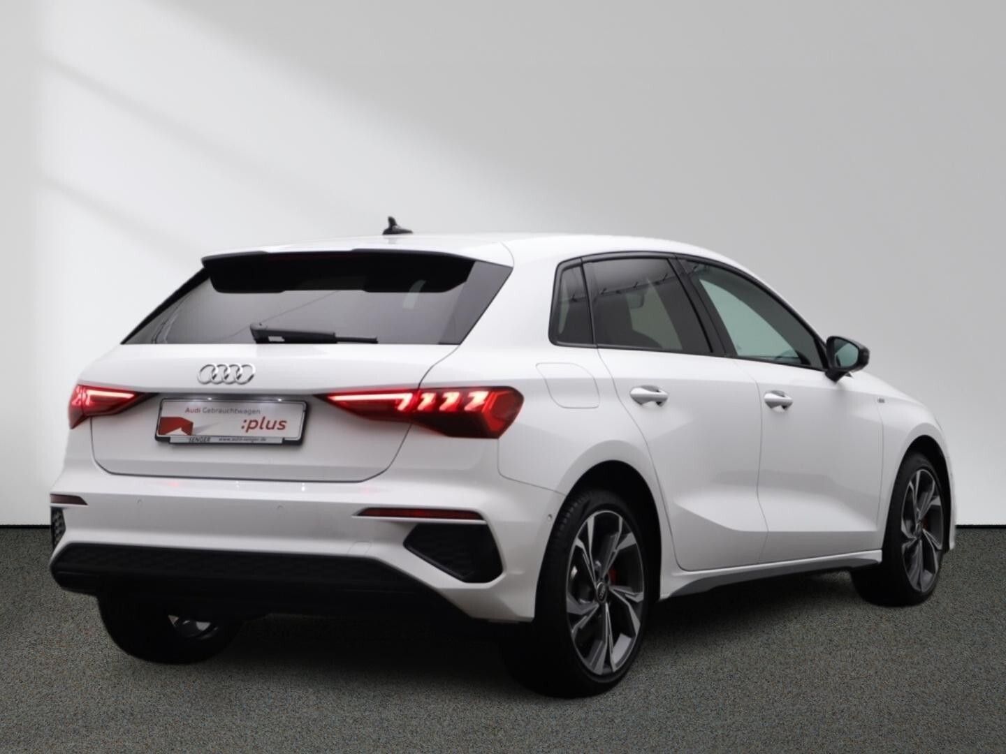 Audi A3 Sportback 45 TFSI e S line S tronic MMI LED