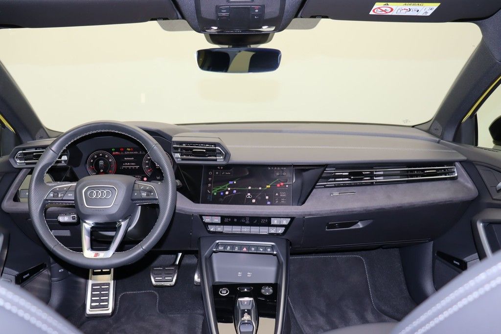 Audi A3 allstreet 35 TFSI S line Matrix Navi HuD