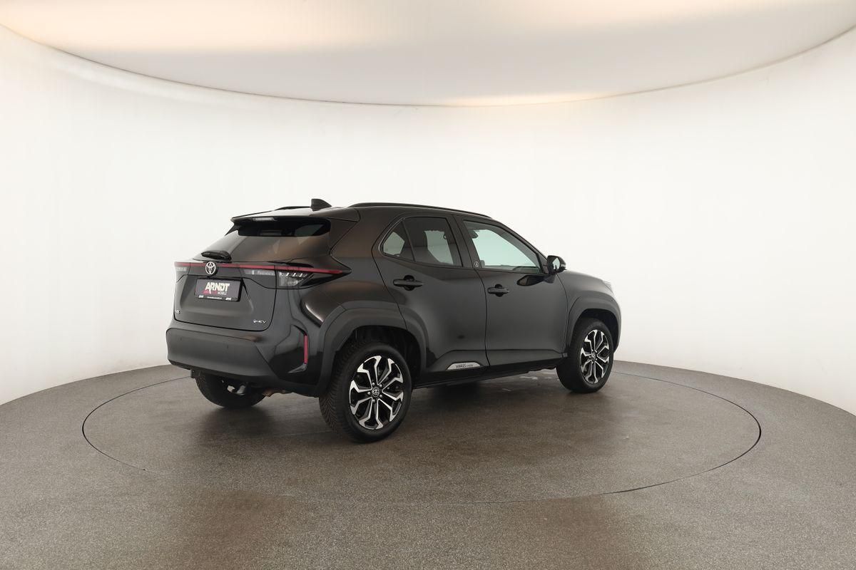 Toyota Yaris Cross CVT Team D LED Navi SHZ iACC Kam 17"