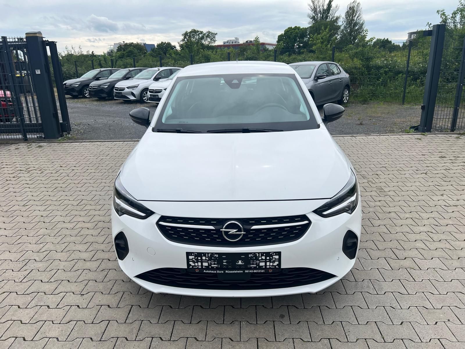 Opel Corsa 1.2 Turbo Elegance - Samsaru's Car Outlet