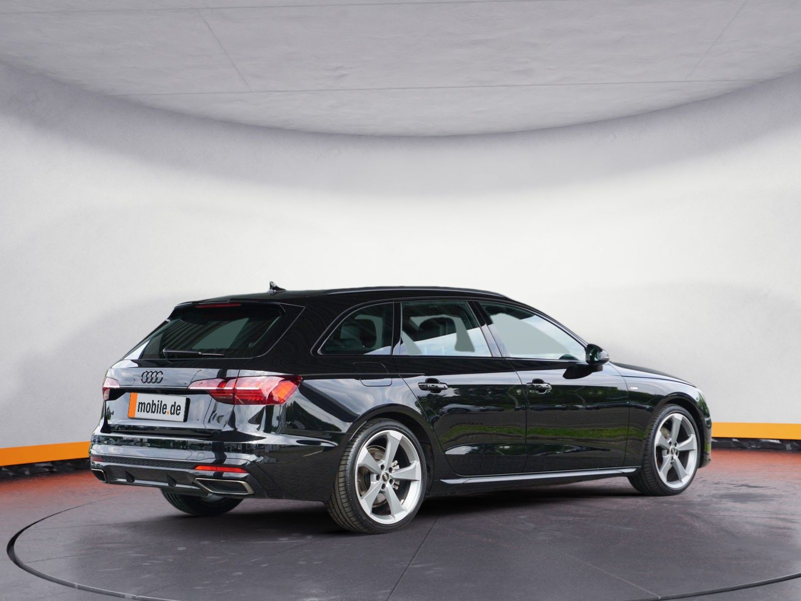 Audi A4 Avant 35 TDI S tronic S line - Samsaru's Car Outlet