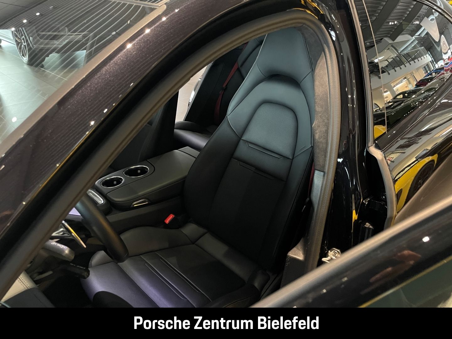 Porsche Panamera GTS BOSE Luftfederung Sportabgas LED