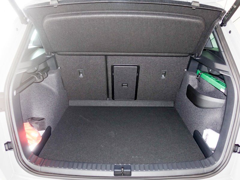 Skoda Karoq 2.0TDI DSG 4x4 Sportline * 5 Jahre Garanti