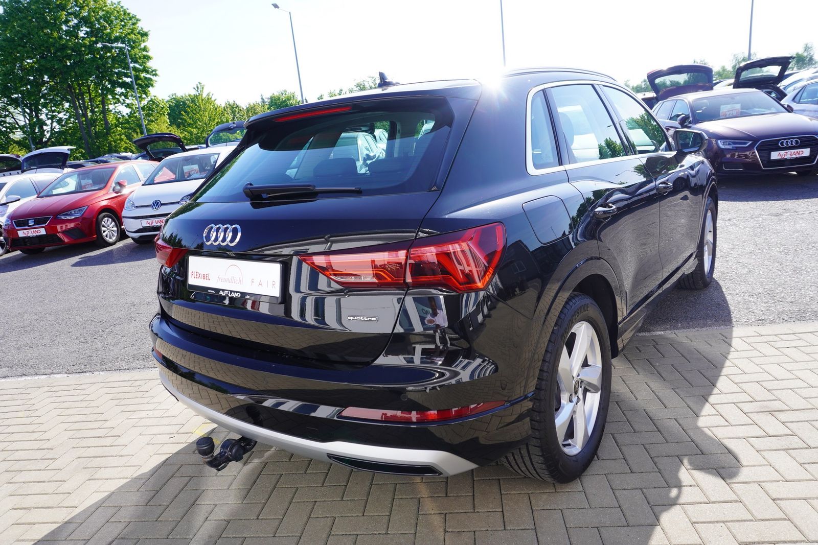 Audi Q3 40 2.0TDI quattro advanced - Samsaru's Car Outlet