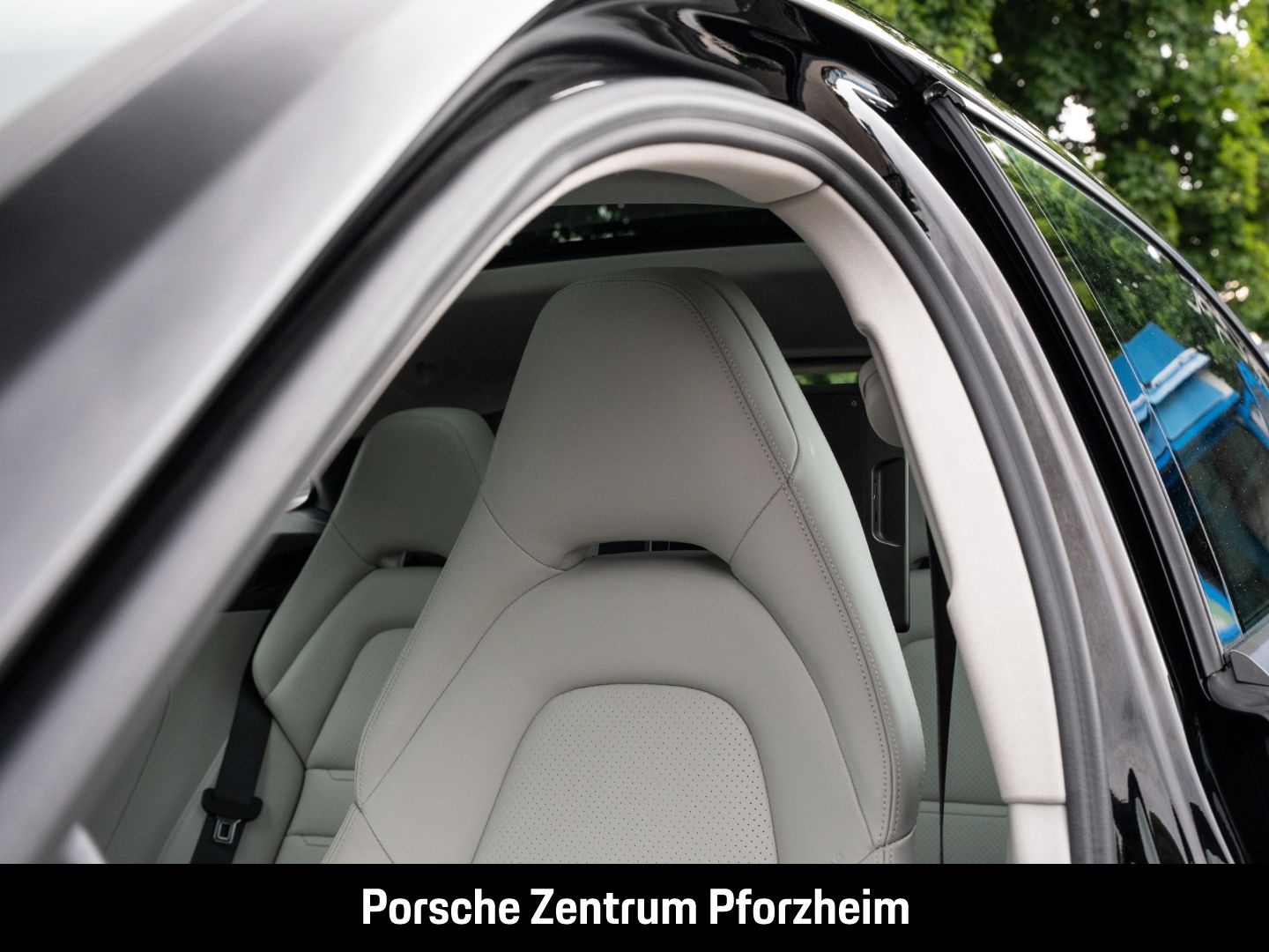Porsche Panamera 4 E-Hybrid Sport Turismo Surround-View