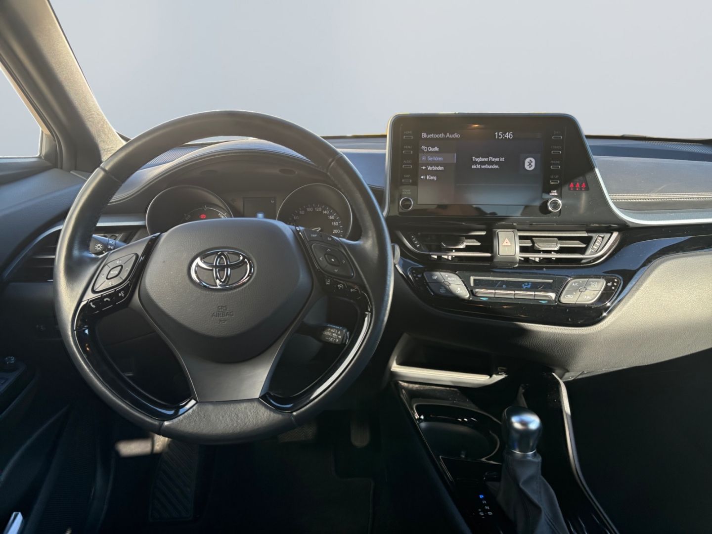 Toyota C-HR 2.0 Hybrid Team - Samsaru's Car Outlet