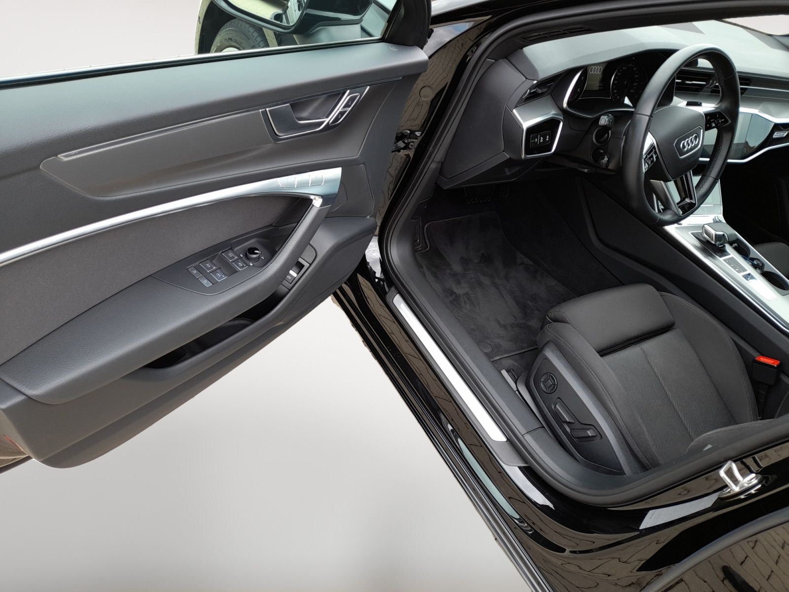 Audi A6 Avant 50 TDI quattro sport - Samsaru's Car Outlet