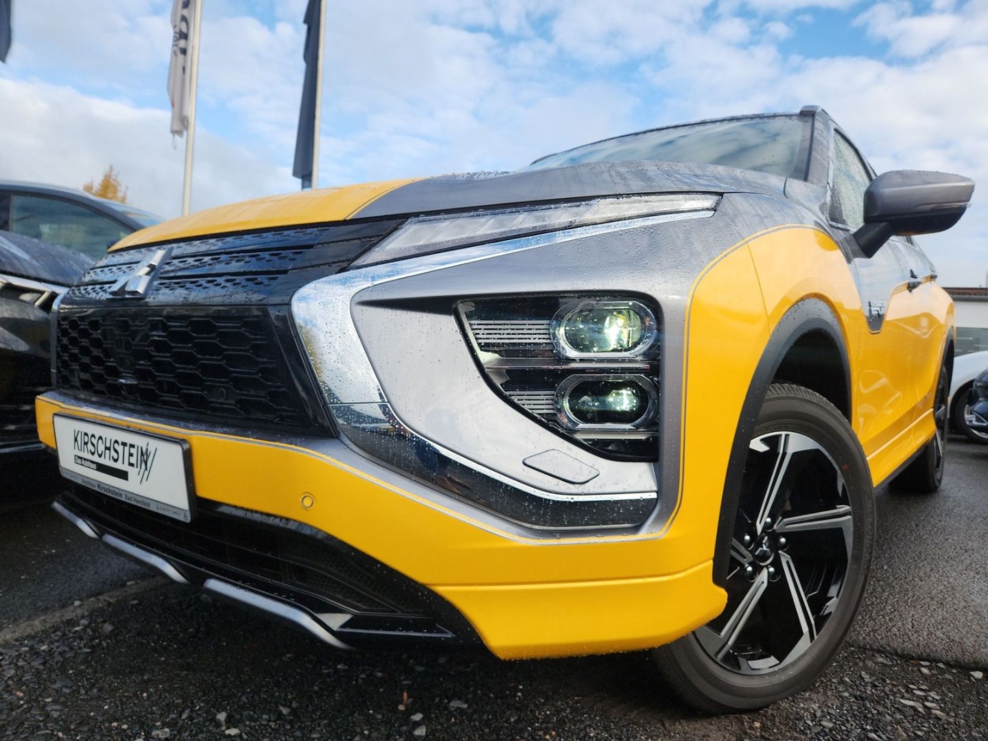 Mitsubishi Eclipse Cross Plug-In Hybrid Top Pano Leder Head