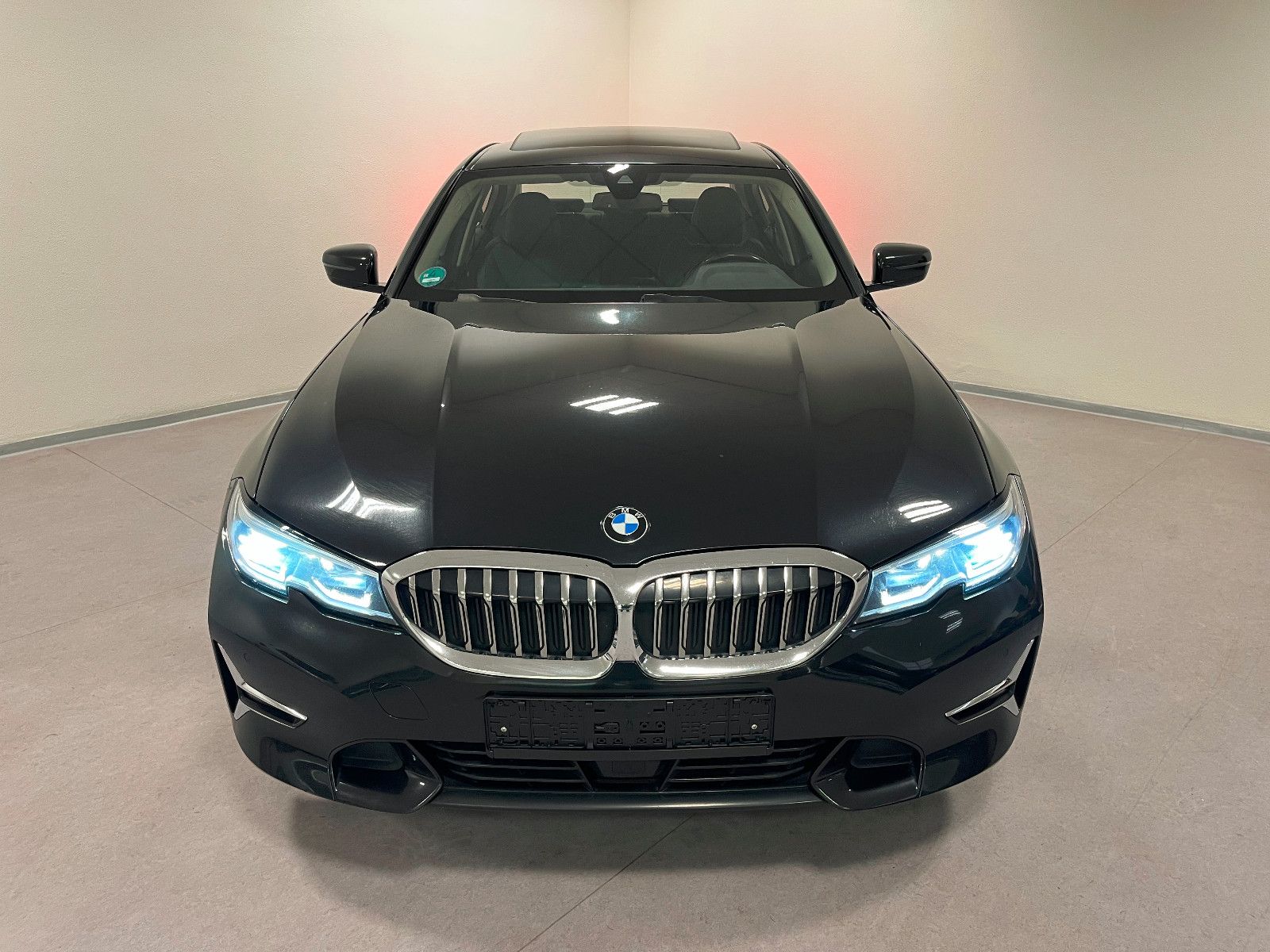 BMW 320 d xDrive LuxuryLine* Live Cockpit/Kamera/LED