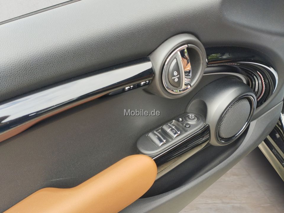 MINI JCW Cabrio - Samsaru's Car Outlet