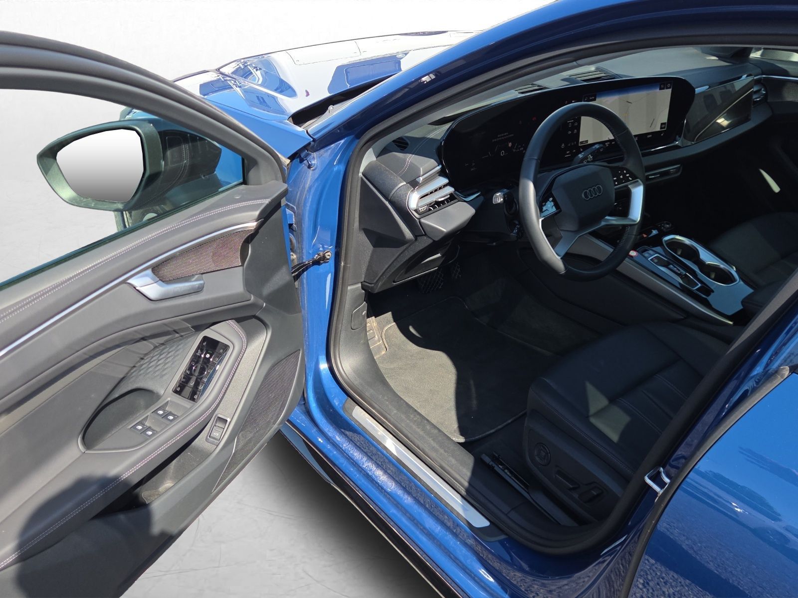 Audi A6 Avant TDI quattro S-LINE*MATRIX*HUD*AHK*PANO*