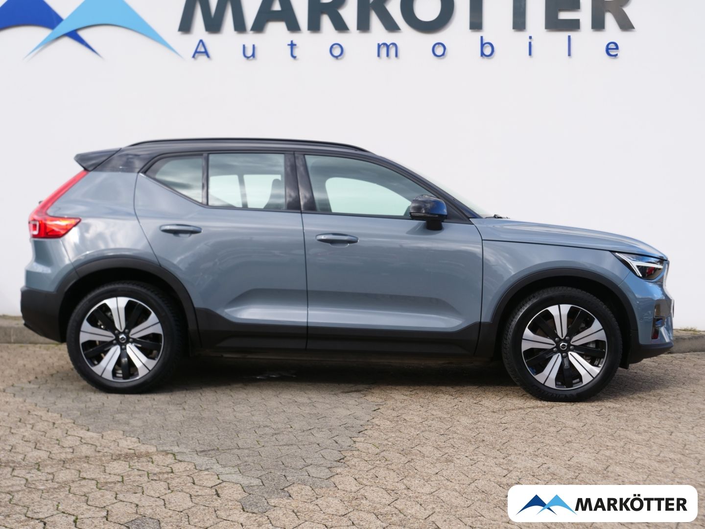Volvo XC40 P8 Pure Electric Ultimate AHK/STHZ/PANO