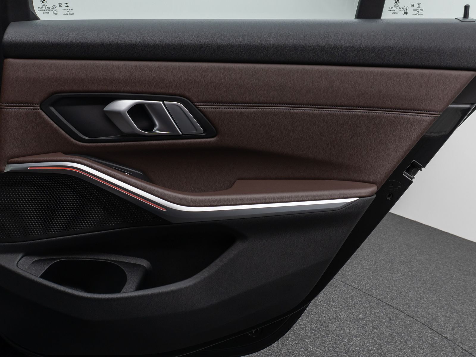BMW 320d xD Sport Line - Samsaru's Car Outlet