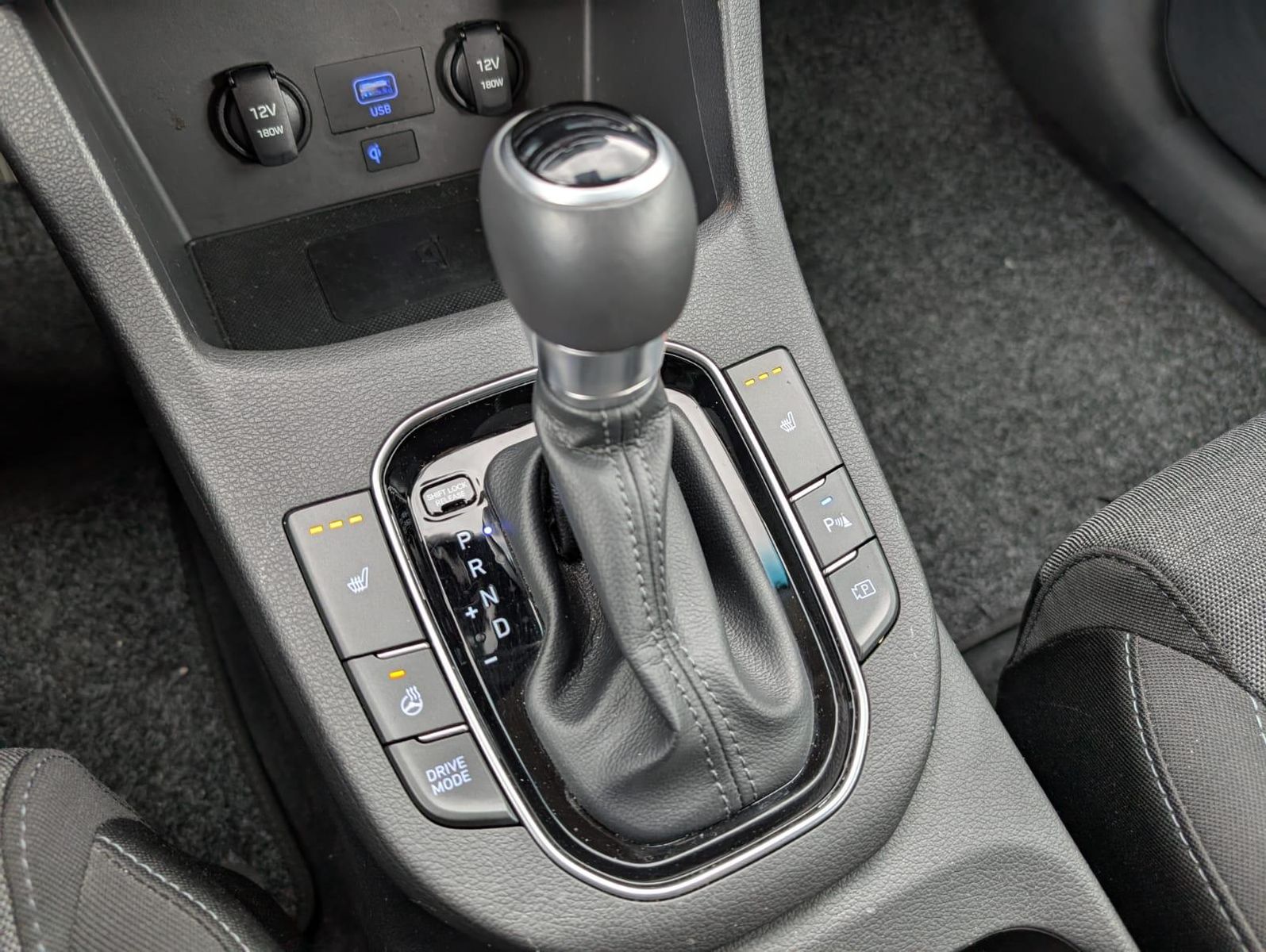 Hyundai i30 1.0 T-GDI Trend - Samsaru's Car Outlet