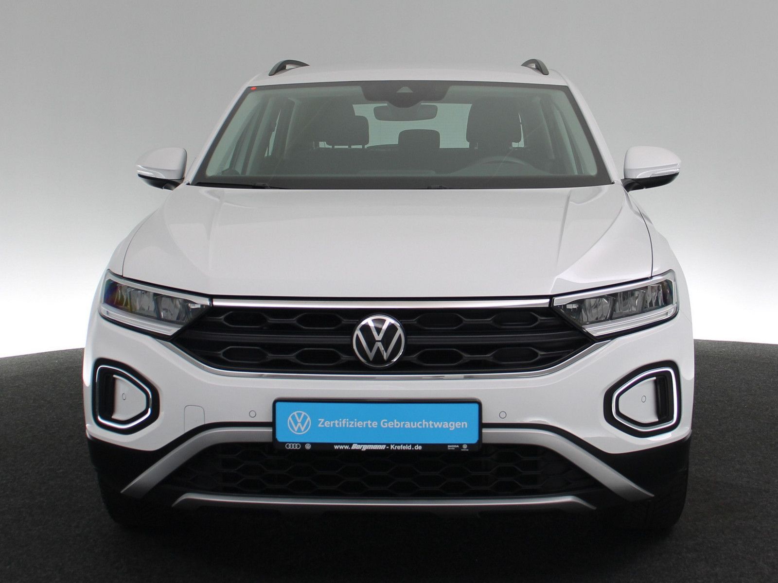 Volkswagen T-Roc 1.5 TSI Life - Samsaru's Car Outlet