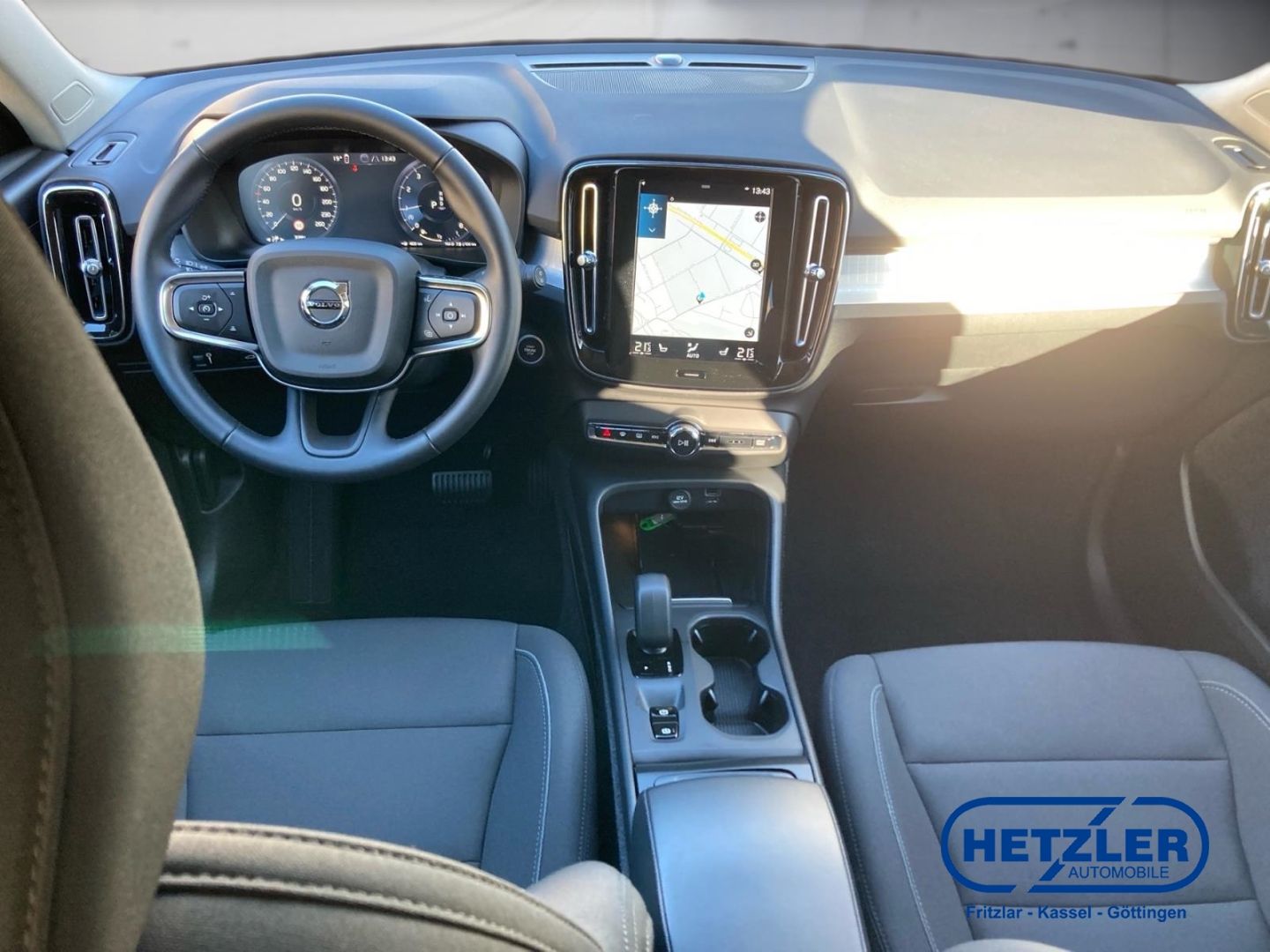 Volvo XC40 T3 Momentum Pro 2WD AHK Navi Soundsystem LE