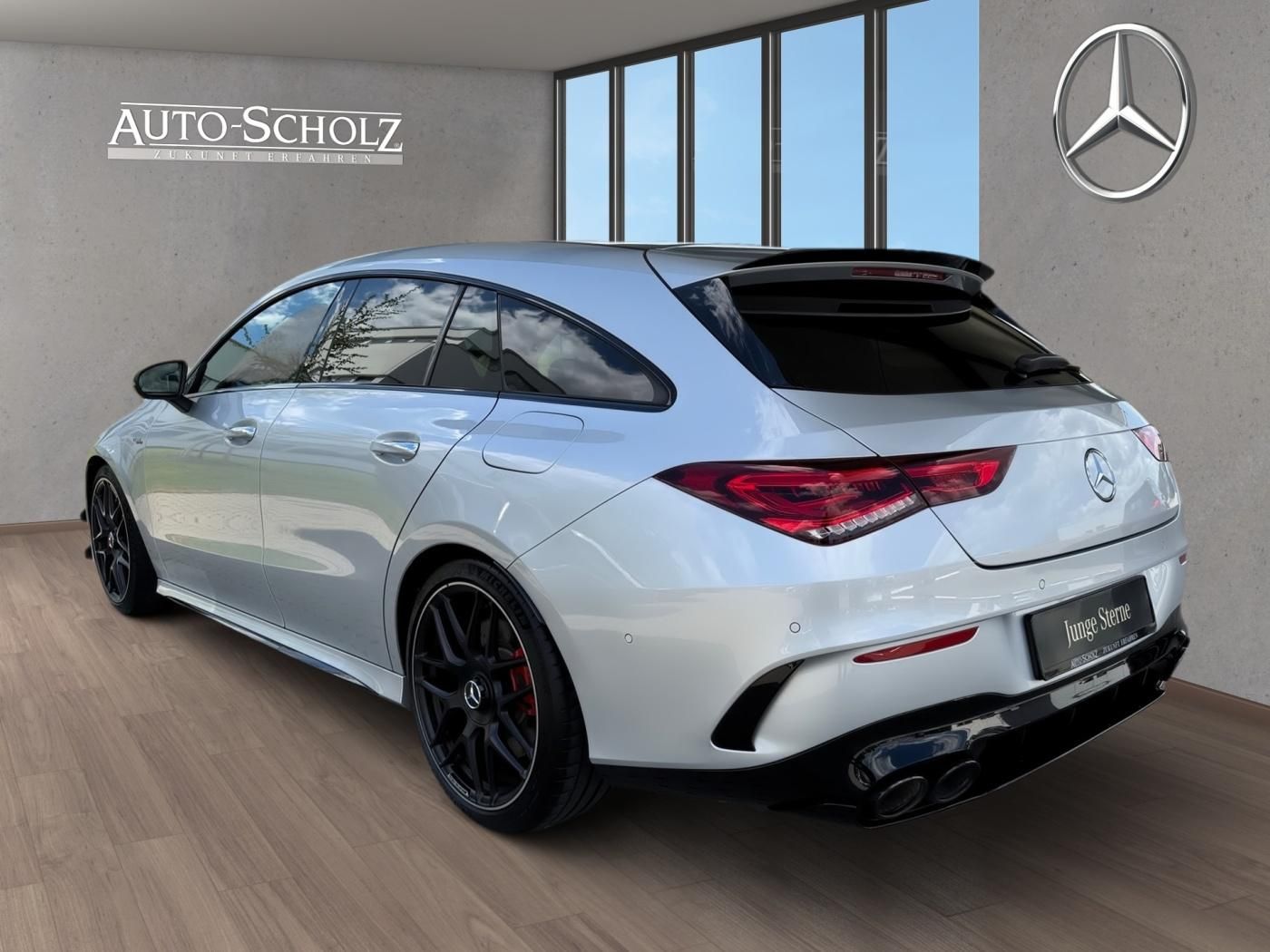 Mercedes-Benz CLA 45 AMG S 4M - Samsaru's Car Outlet