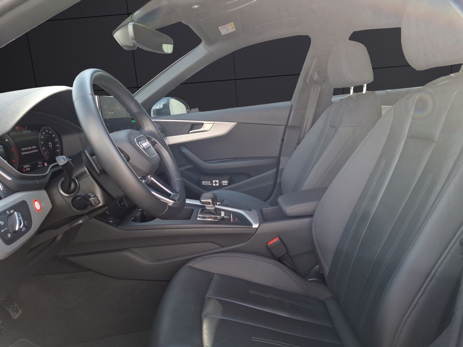 Audi A4 Avant 40 TDI advanced quattro S-tronic - Samsaru's Car Outlet