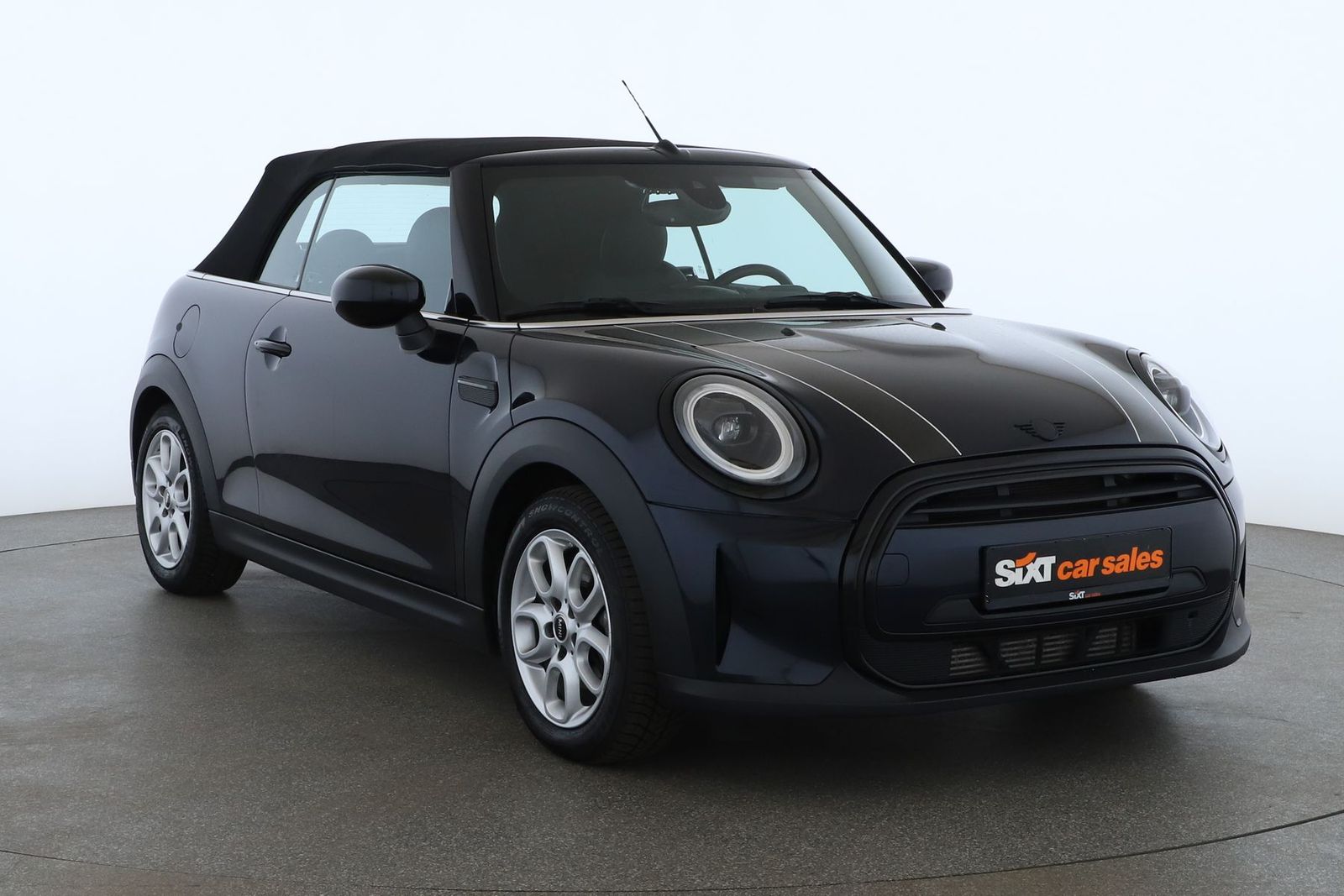 MINI Cooper Cab. Classic Trim - Samsaru's Car Outlet