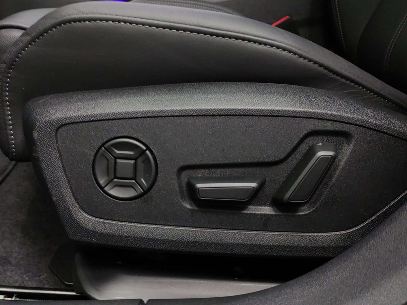 Audi A5 Avant TFSI Q S LINE EDITION 1 LM19 BF-DISPLAY