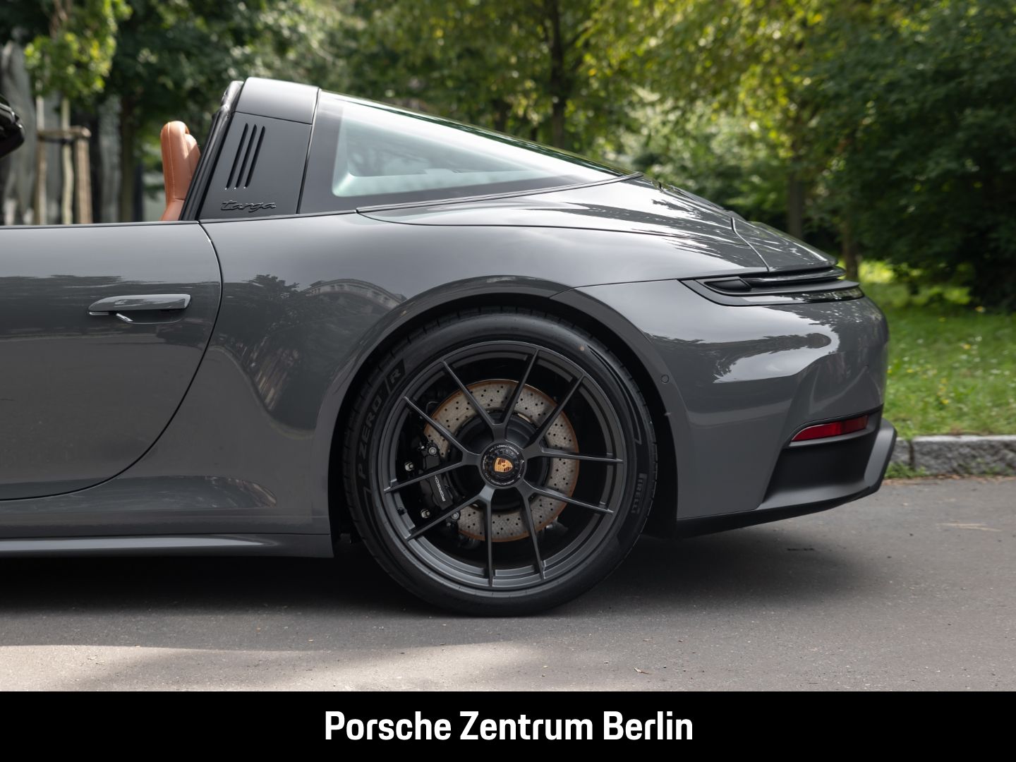 Porsche 992 911 Targa 4 GTS BOSE Sportabgasanlage LED