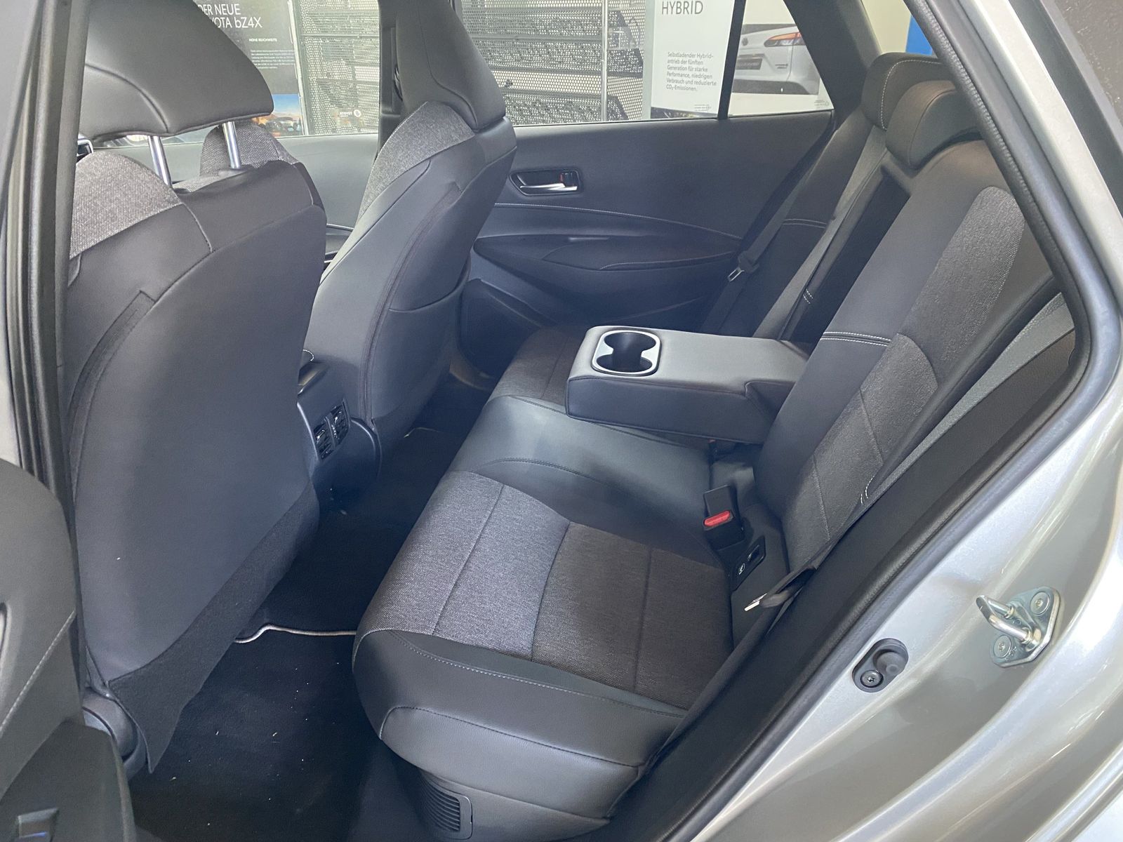 Toyota Corolla 1.8 Hybrid Touring Sports Team D