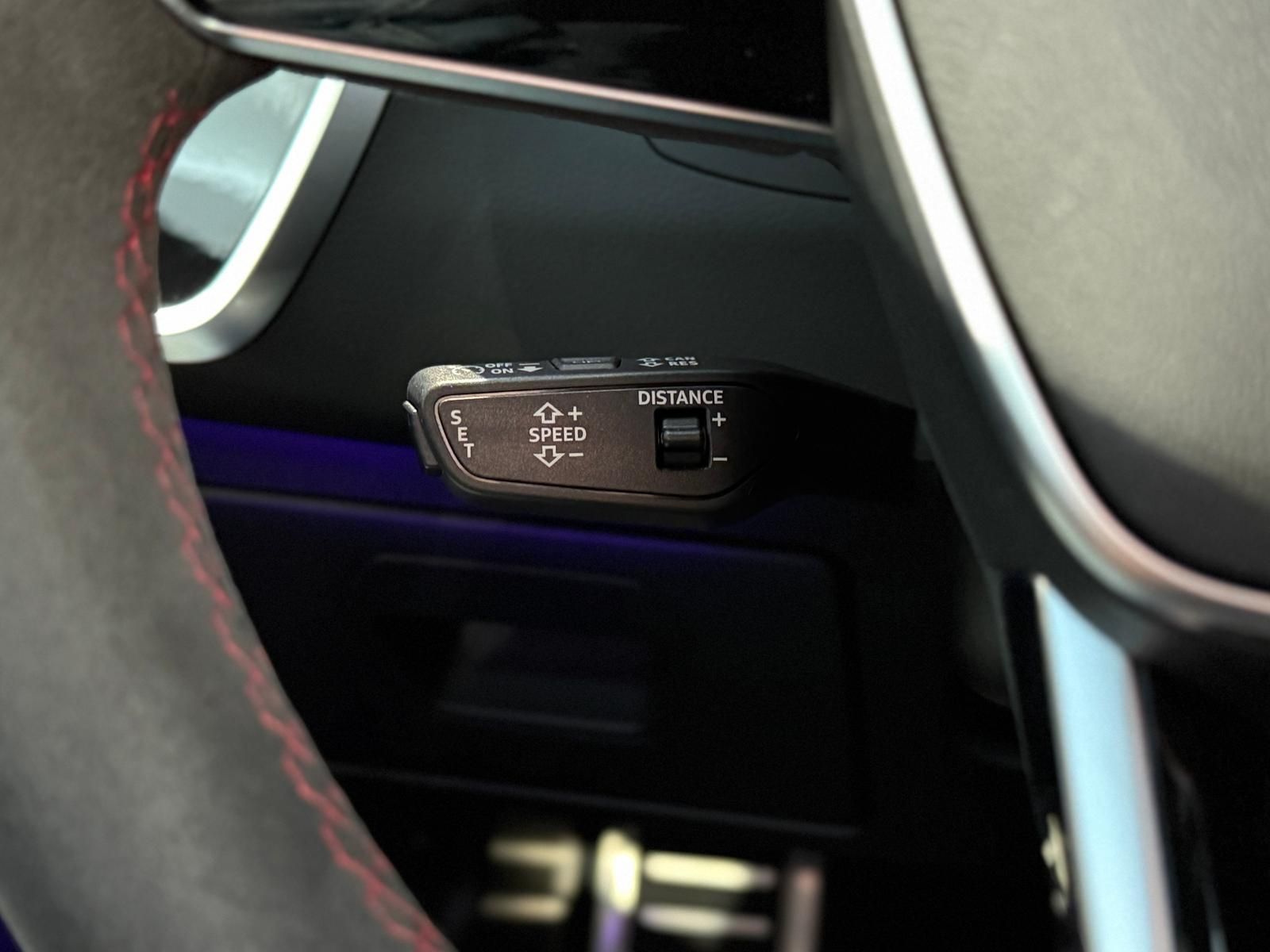 Audi RS6 4.0 TFSI Q*Pano*HuD*B&O-Adv.*Carbon*Dynamik+