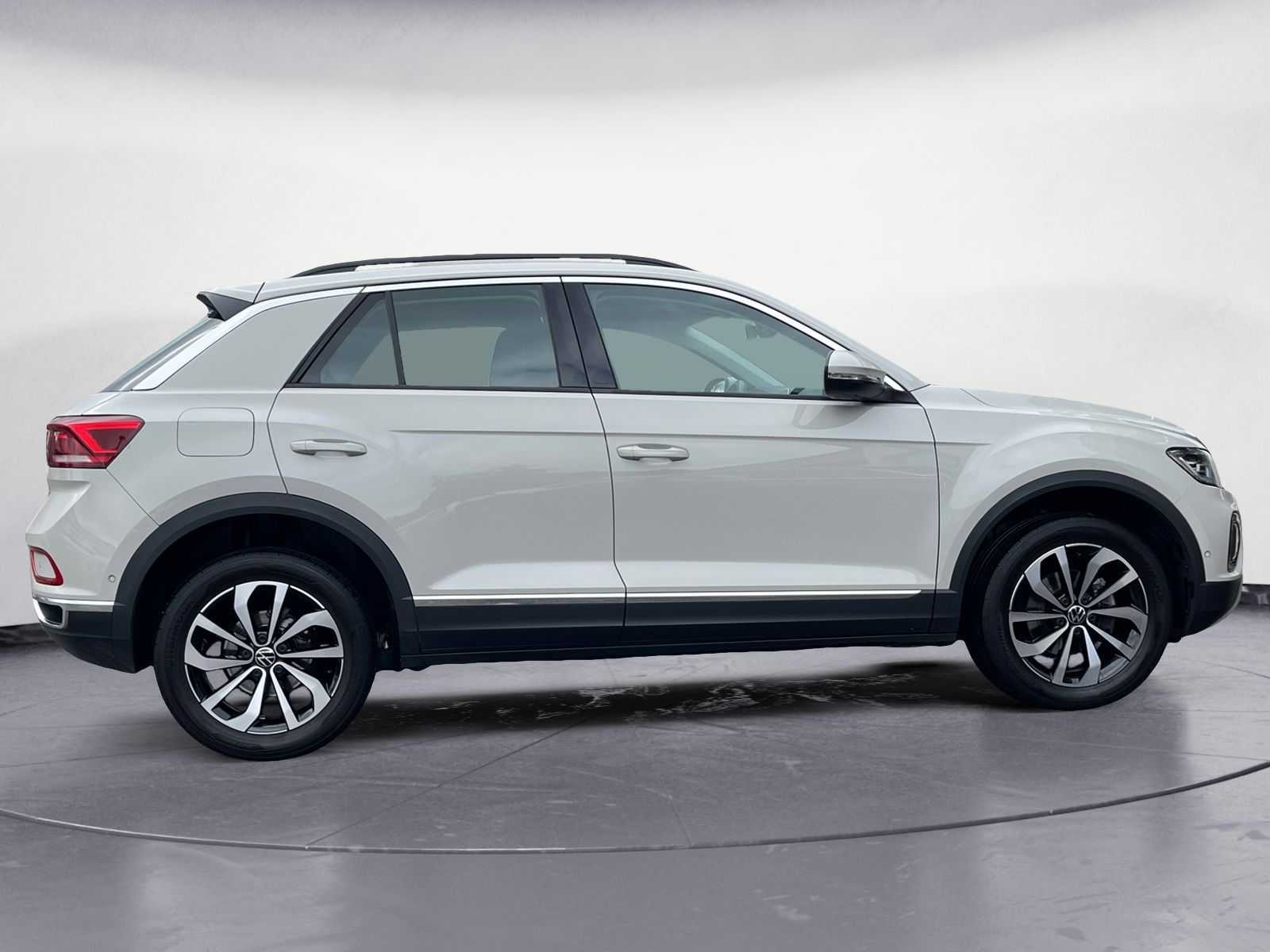 Volkswagen T-Roc 1.5 TSI OPF DSG Style" → "Volkswagen T-Roc 1.5 TSI Style - Samsaru's Car Outlet
