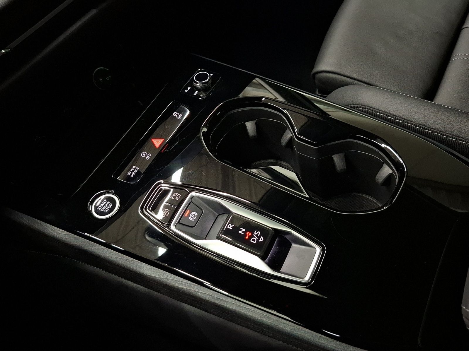 Audi A5 Avant TFSI Q S LINE EDITION 1 LM19 LEDER AHK