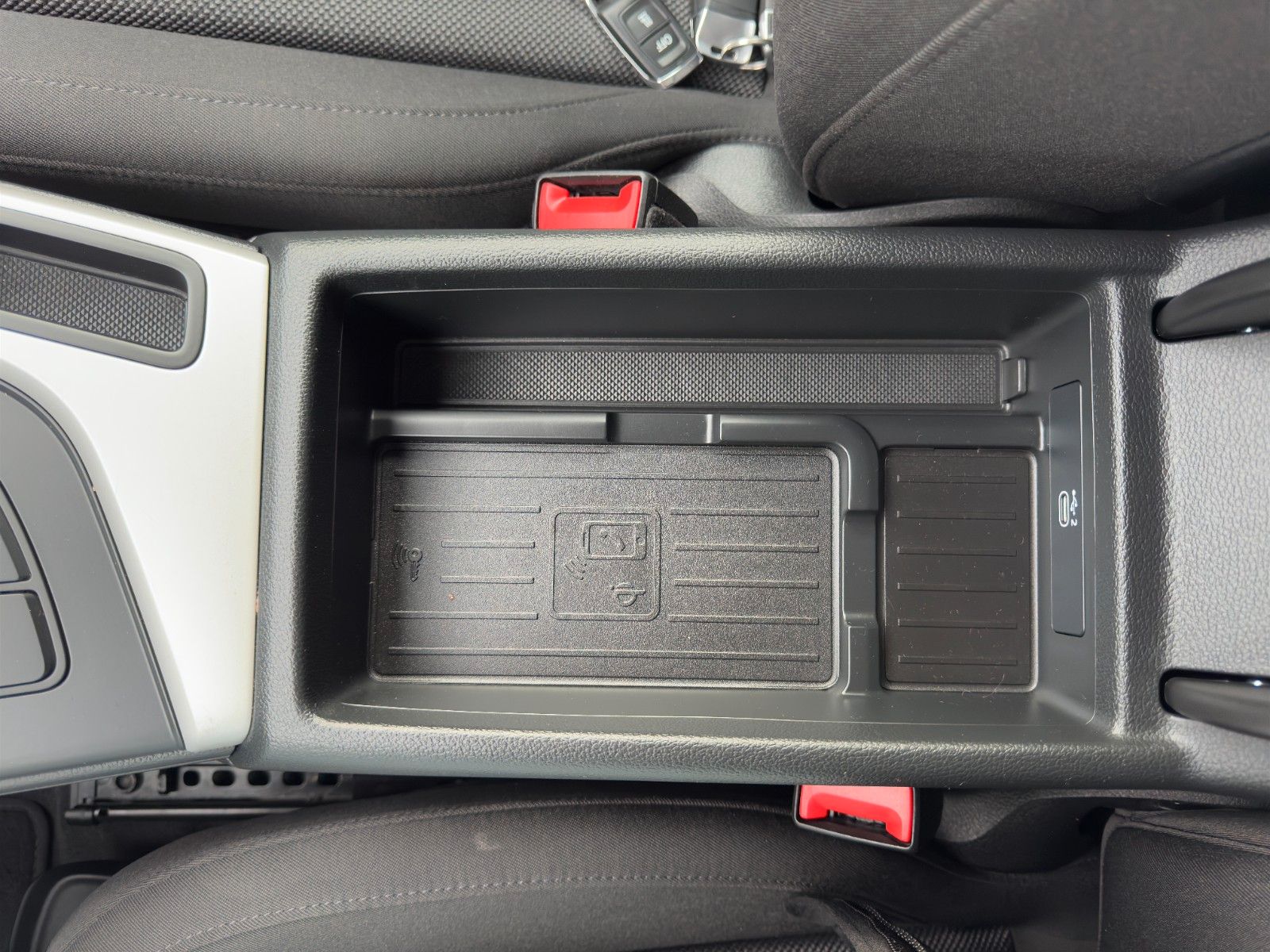 Audi A4 Av.40 TDI quattro advanced - Samsaru's Car Outlet