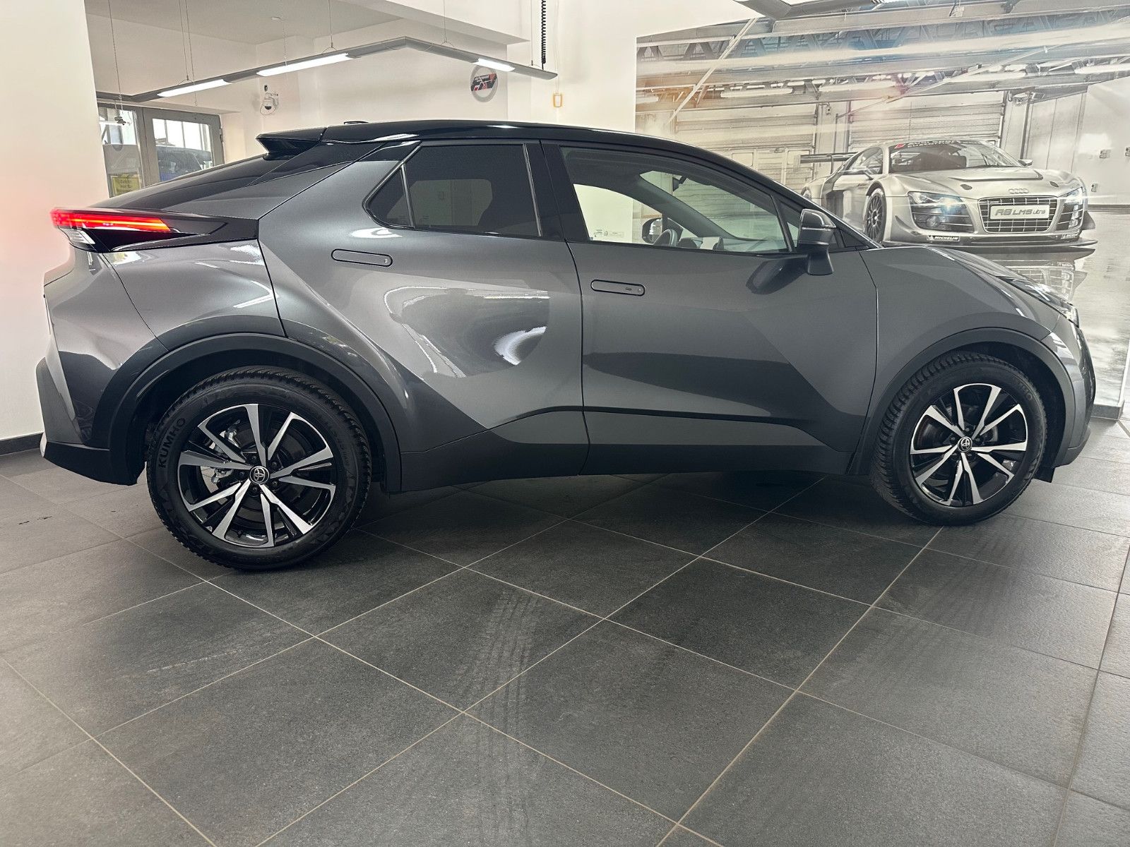 Toyota C-HR Hybrid FWD Team Deutschland