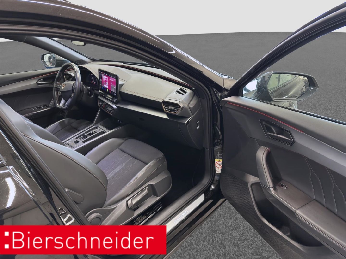 Cupra Formentor 1.4 TSI DSG e-Hybrid VZ AHK PANO REAR