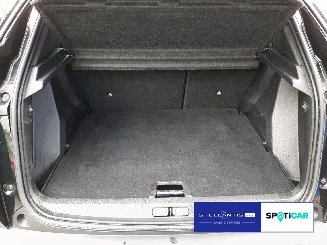 Peugeot 2008 Elektro Allure - Samsaru's Car Outlet