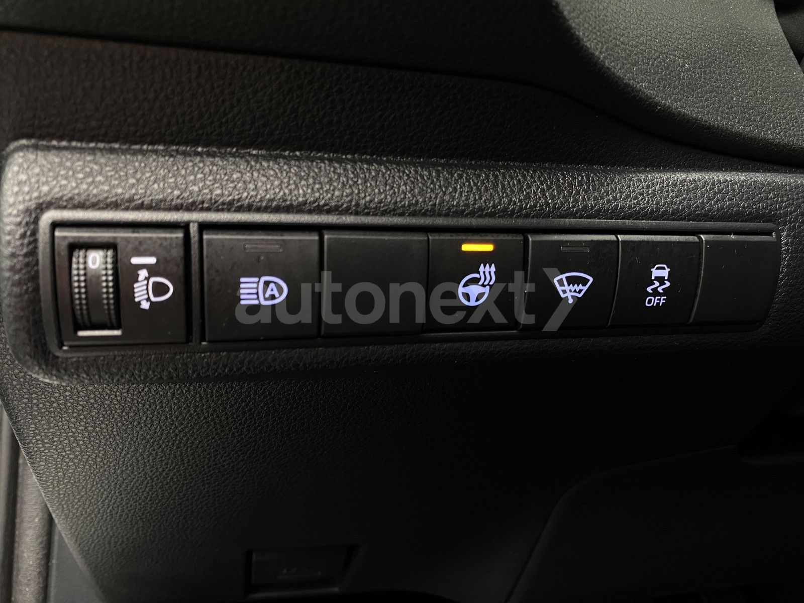 Toyota Corolla Hybrid Business Edition - Samsaru's Car Outlet