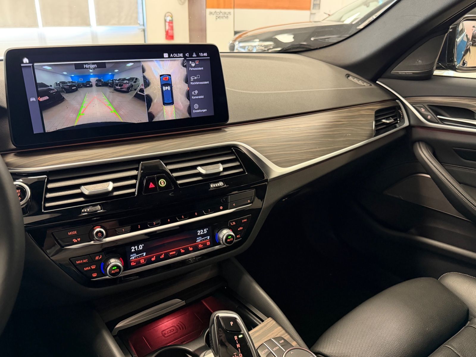 BMW 530dxD/HUD/Laser/P+DrivAsPro/360°/St&Go/StandHz