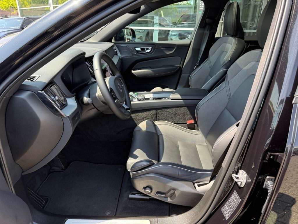 Volvo XC60 T8 AWD Plug-in Hybrid Plus - Samsaru's Car Outlet