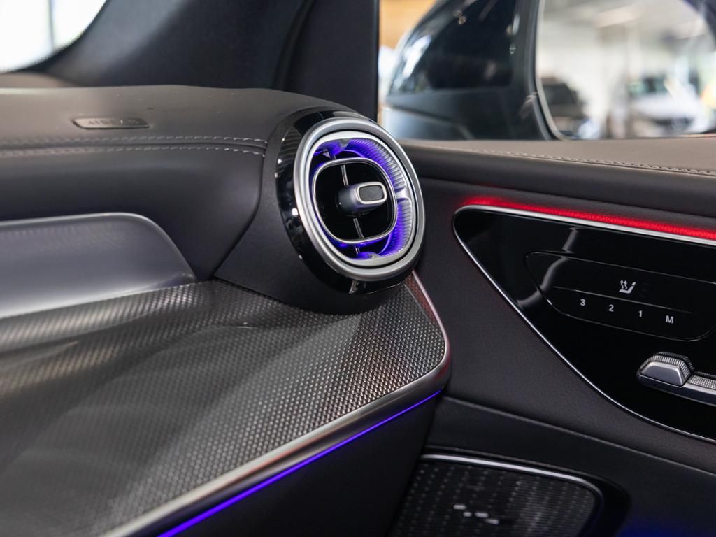 Mercedes-Benz GLC 200 d 4M AMG NIGHT MEMO 360 AHK DISTR KAMERA