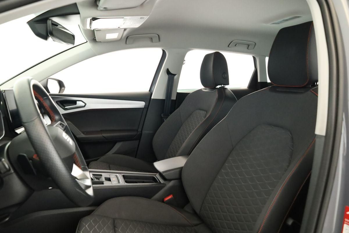 Seat Leon Sportstourer 2.0 TDI DSG FR LED Nav Kam AHK