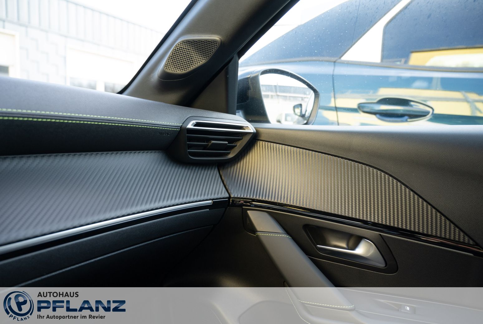 Peugeot e-208 GT Pack - Samsaru's Car Outlet
