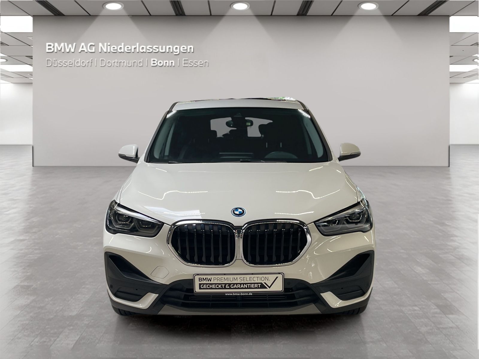BMW X1 xDrive25e - Samsaru's Car Outlet