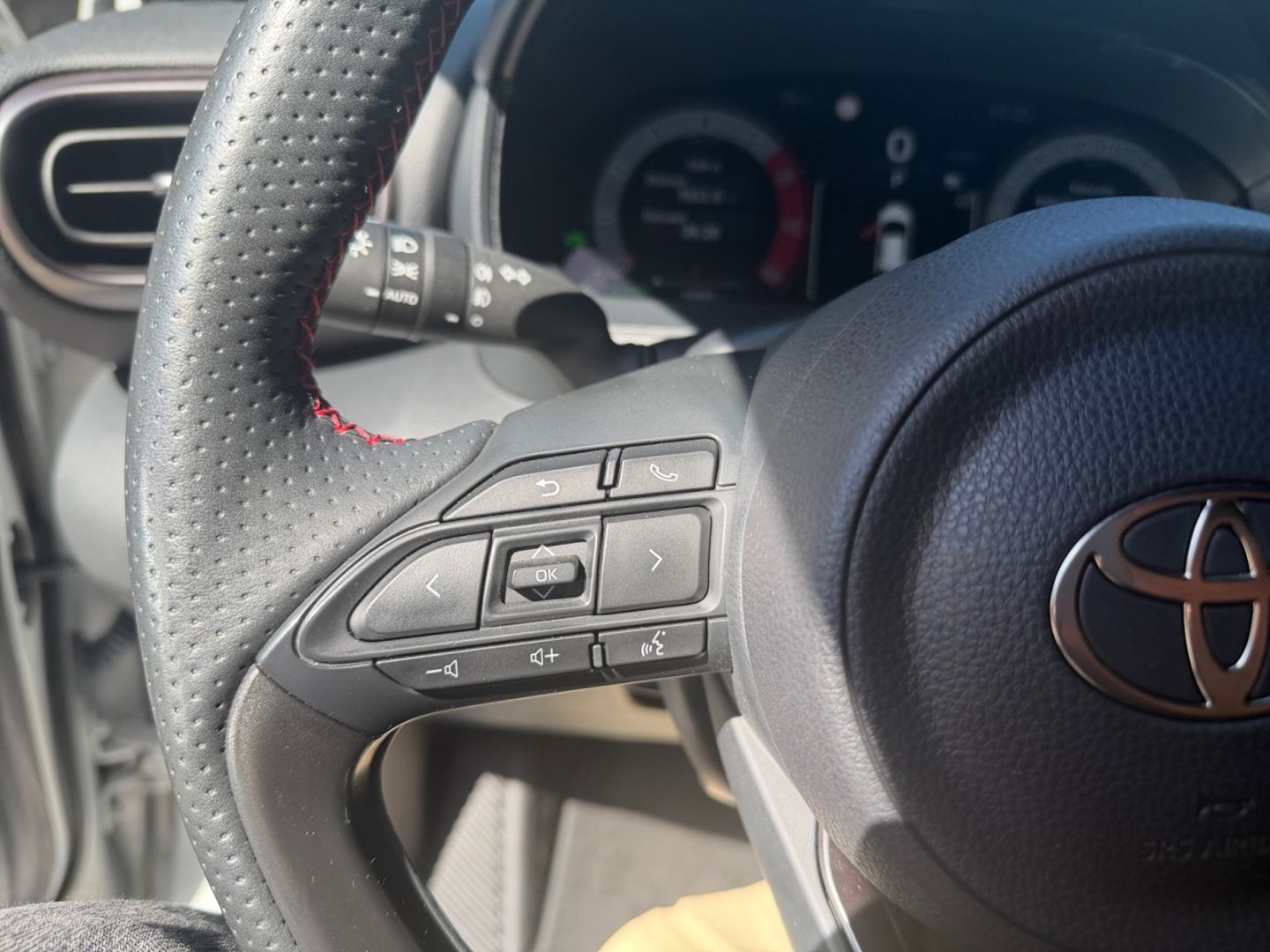 Toyota Yaris Cross Hybrid 1.5 GR Sport *Matrix*HUD*JBL*