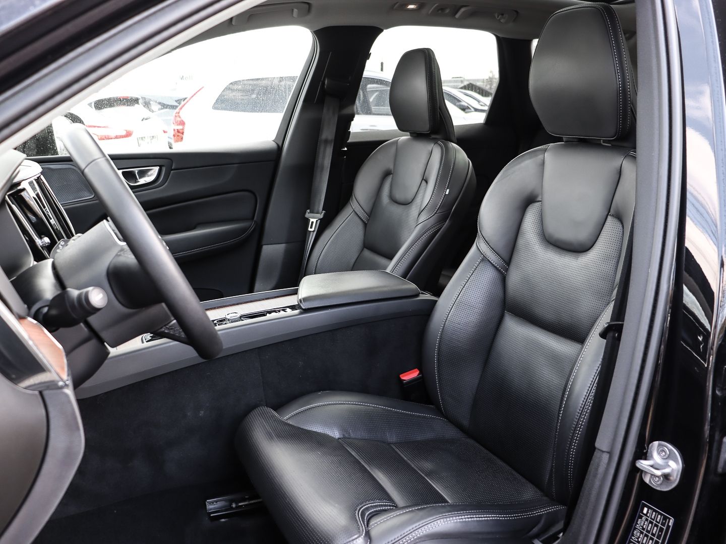 Volvo XC60 Ultimate Dark AWD B4 Diesel EU6d HUD StandH