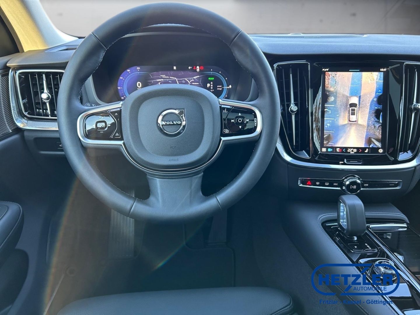 Volvo V60 Kombi Plus Dark Recharge Plug-In Hybrid AWD