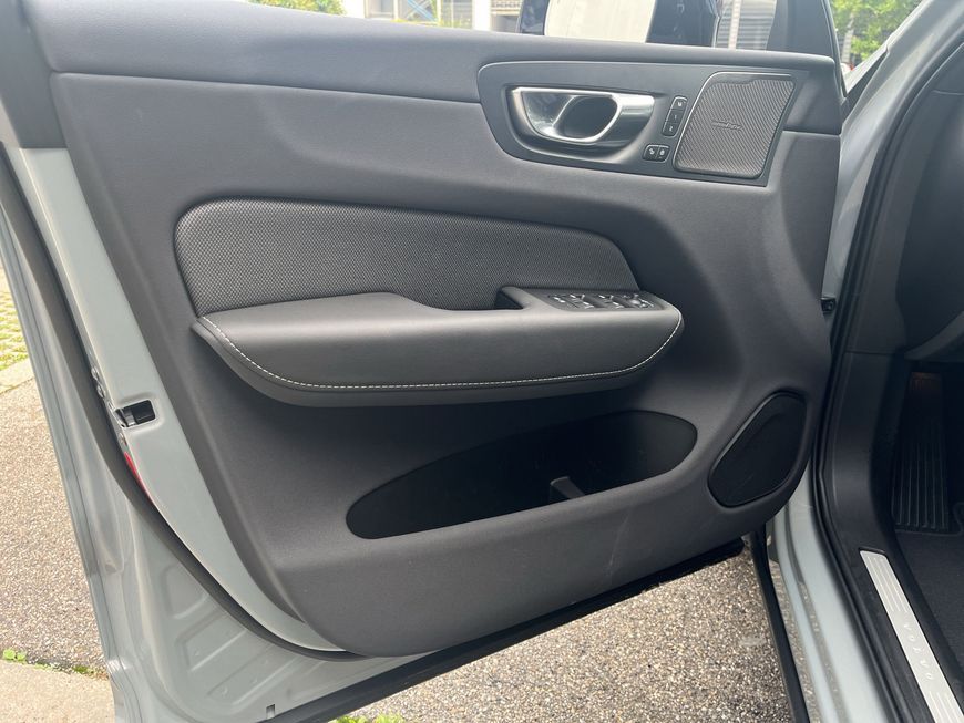 Volvo XC60 T6 AWD Plug-in Hybrid Plus Dark