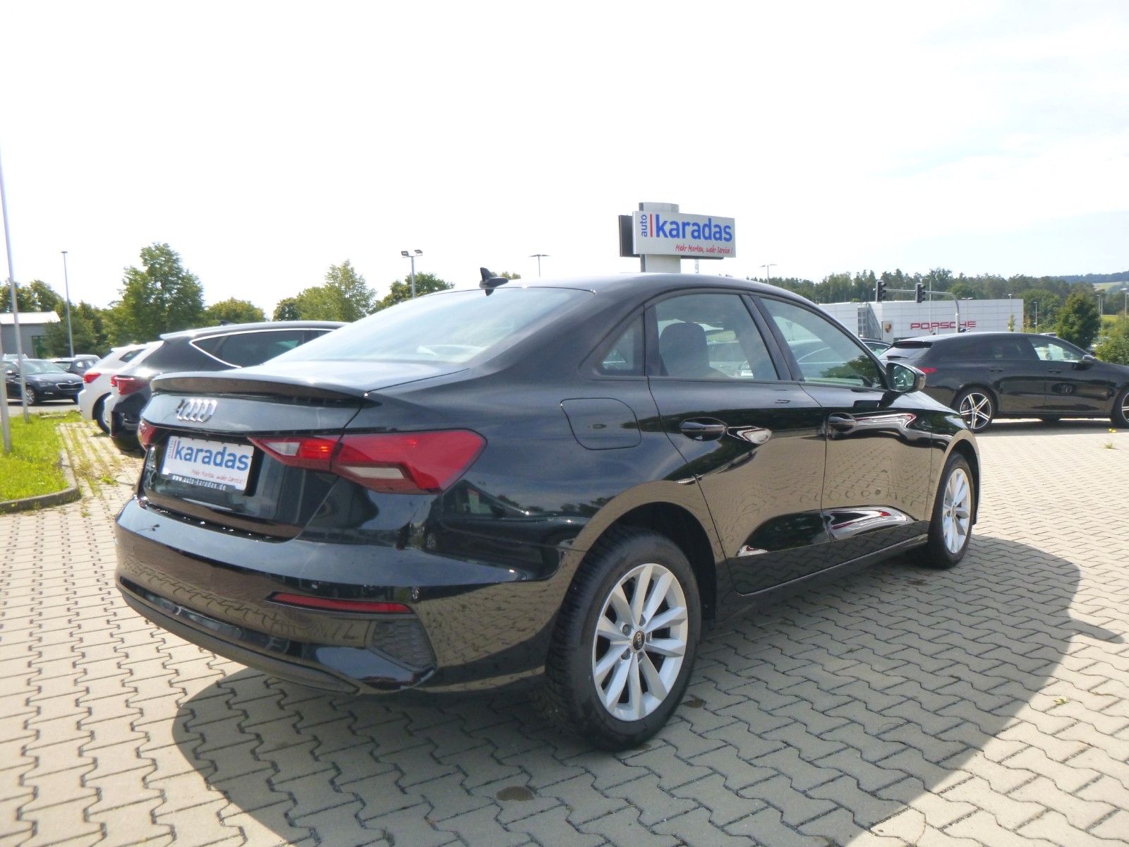 Audi A3 Limo 30 TDI >AUT/NAVI/Sitzheiz/PDC<