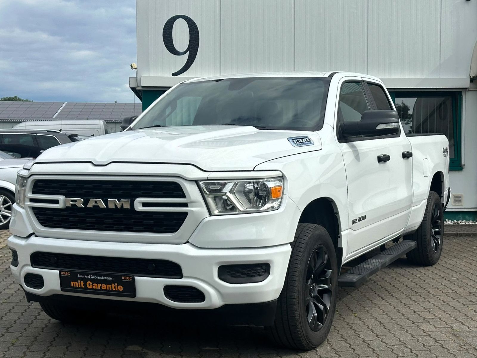 Dodge RAM 1500 5.7l 4x4 Quad Cab , Navi-App