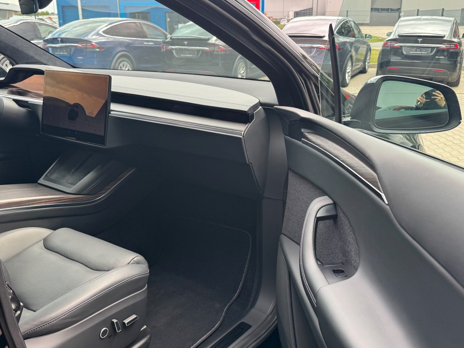 Tesla MODEL X PALLADIUM |  HW 4 USS | 6 SEATER |