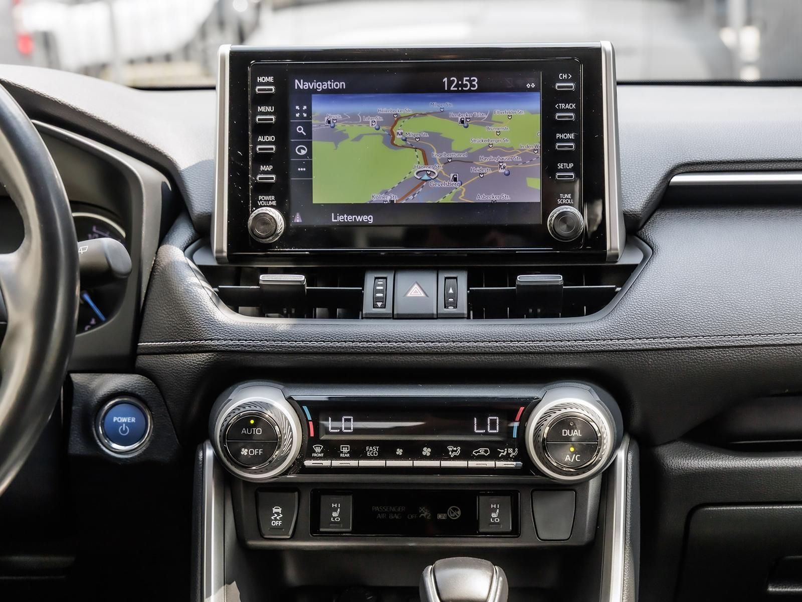 Toyota RAV 4 2.5 Hybrid Club - Samsaru's Car Outlet